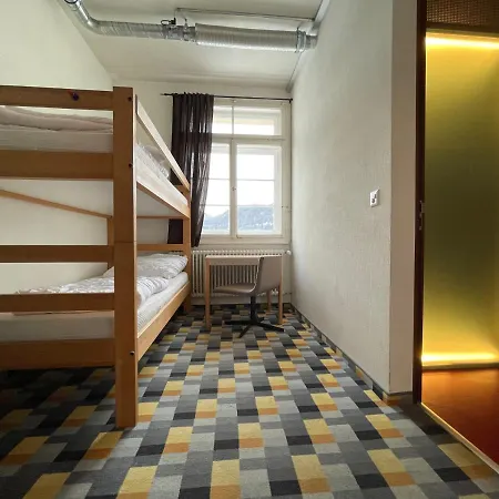 Wildes Wintercamp Im Sportclub Waldschlossli Hostel