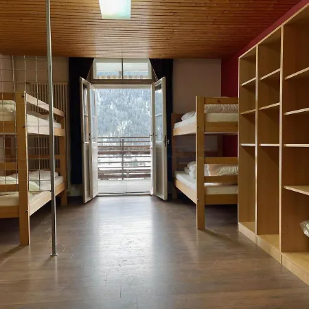 Hostel Wildes Wintercamp Im Sportclub Waldschlossli